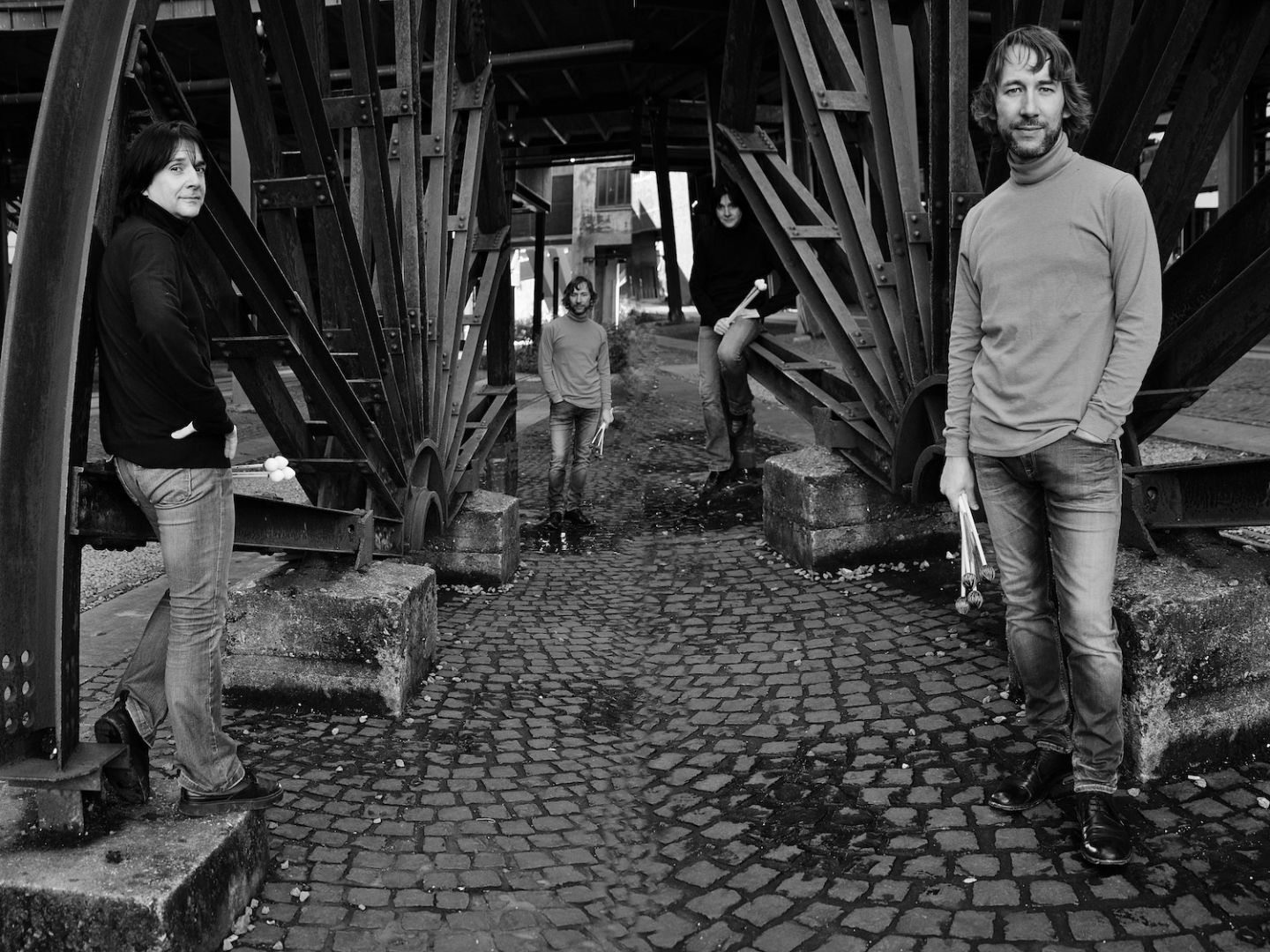 Gaisma un kaisle. GRAD Percussion Duo/Tatjana Rediko